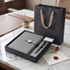 Set Cadou Agenda si Pix, Premium A5, Cutie si Punga, Piele Ecologica, Gri Antracit, Inchidere Magnetica Set Cadou Agenda si Pix, Premium A5, Cutie si Punga, Piele Ecologica, Gri Antracit, Inchidere Magnetica