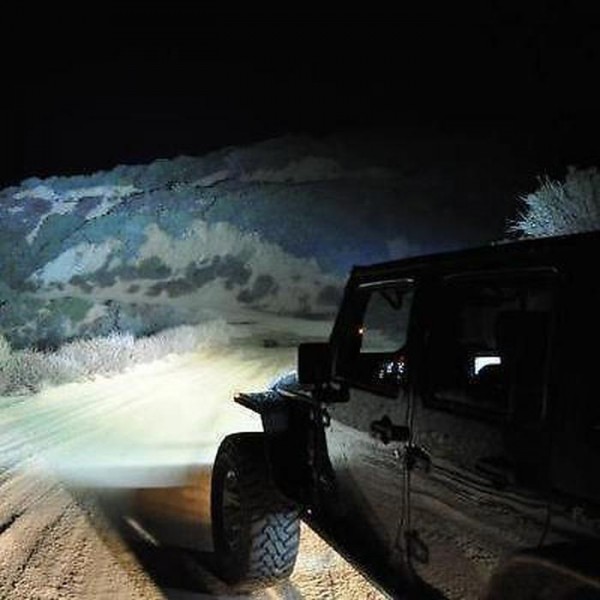 Proiector LED auto offroad 27W, spot patrat
