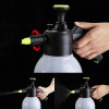 Fotografie detaliată cu Pulverizator de mana PRO 2L, ideal pentru Pompe si Echipamente Stropit