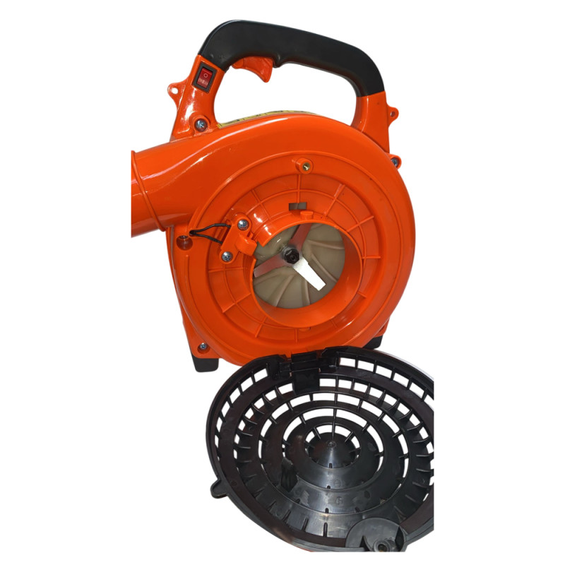 Suflanta / Aspirator Cu Tocator Pe Benzina, 7500Rpm, 25Cmc Suflanta / Aspirator Cu Tocator Pe Benzina, 7500Rpm, 25Cmc